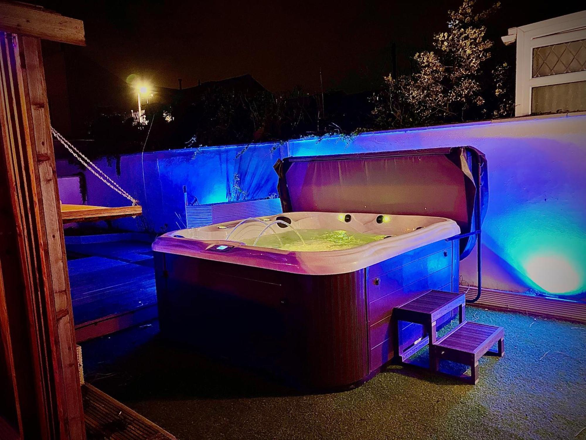 Sleeps10-Parking-Garden-Hottub-Petfriendly Villa Blackpool Kültér fotó
